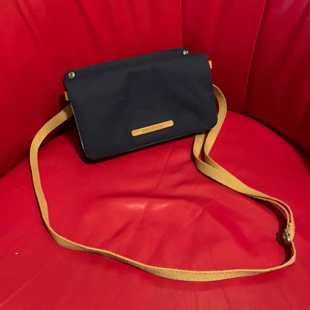 Rawrow x Starbucks crossbody bag✨